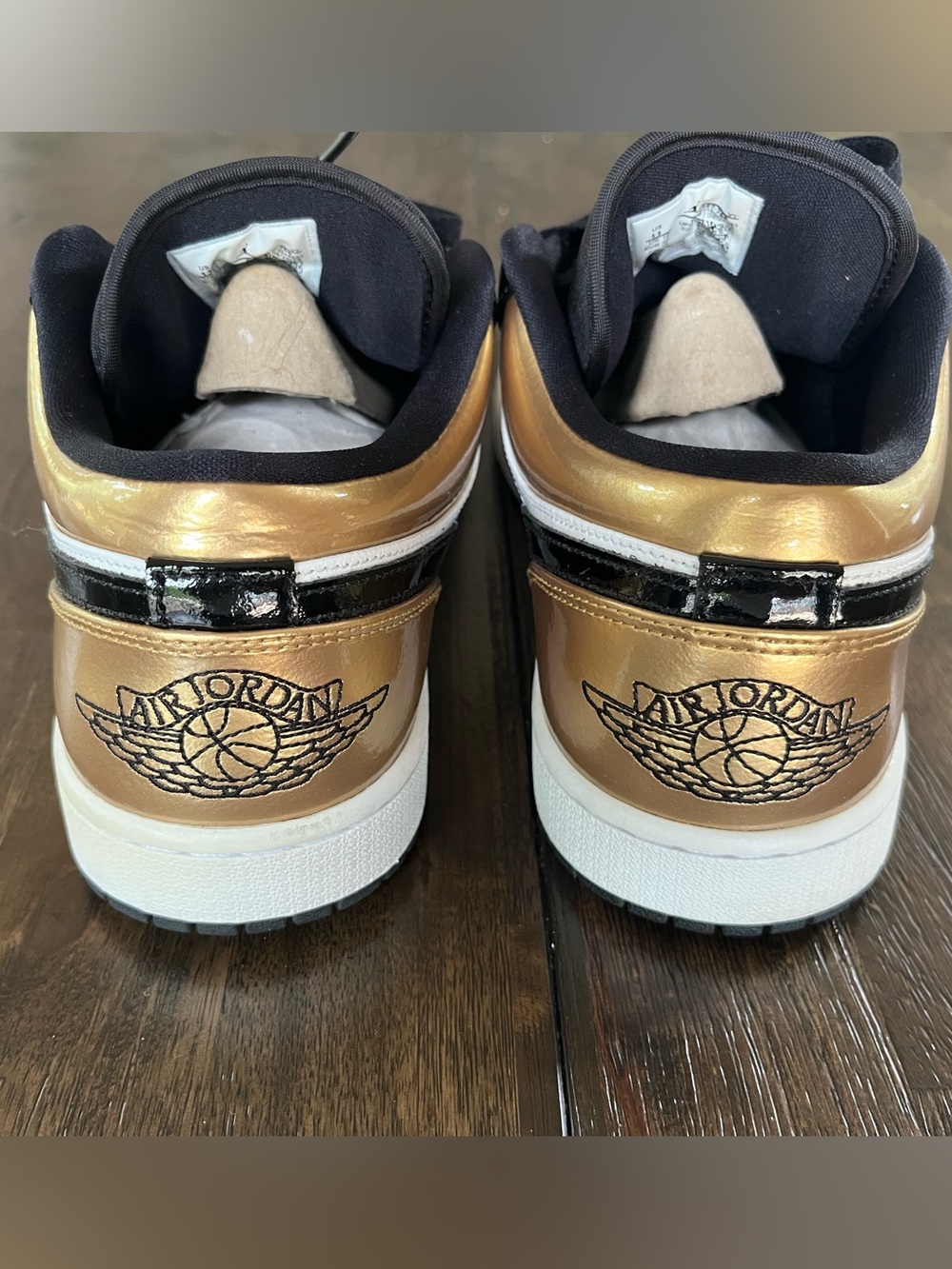 Air Jordan 1 Low Gold Toe - Picture 4 of 7